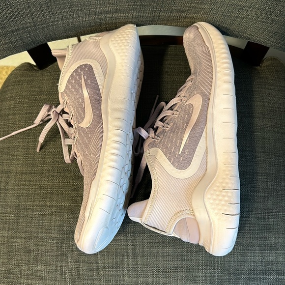 Women’s 2018 Nike Free RN Running Shoe in Elemental Rose/Gunsmoke Size 8.5 - Picture 6 of 10